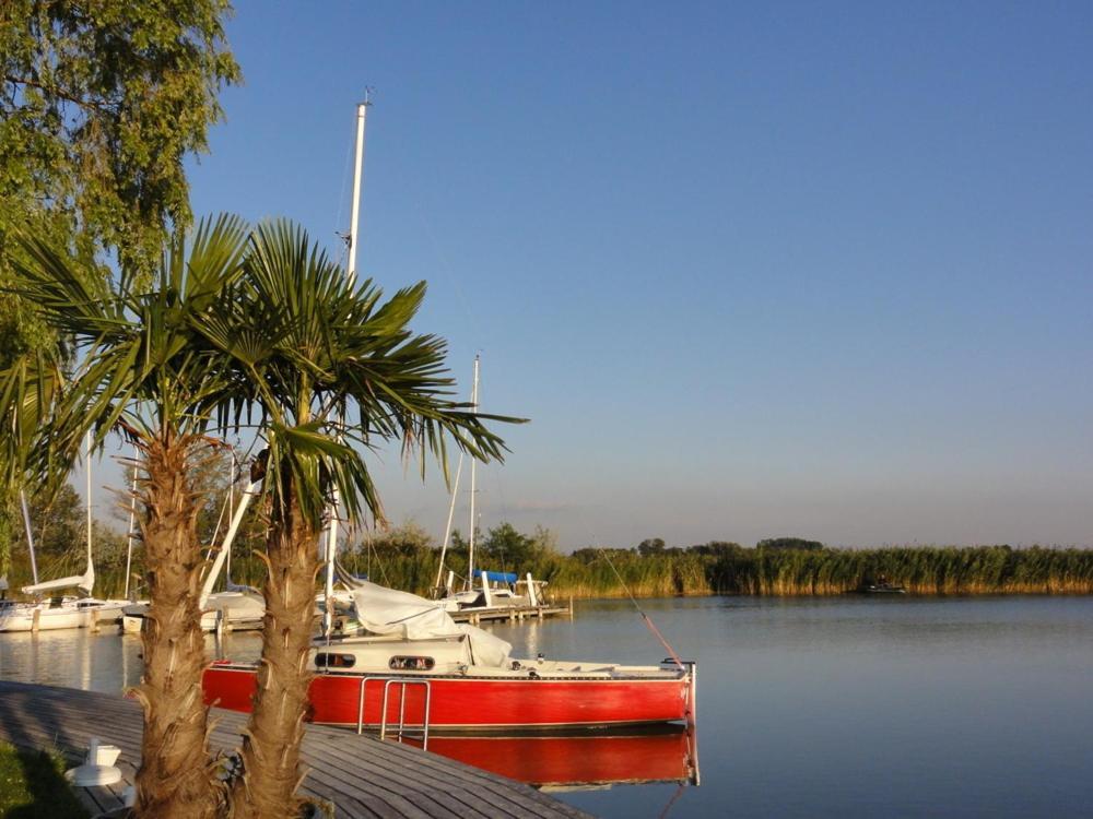 Hoteldorf Seepark Weiden Weiden am See Extérieur photo